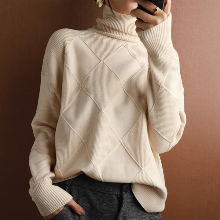 Women's oversized ribbed knit sweater in cozy soft fabric, relaxed silhouette for everyday layering
