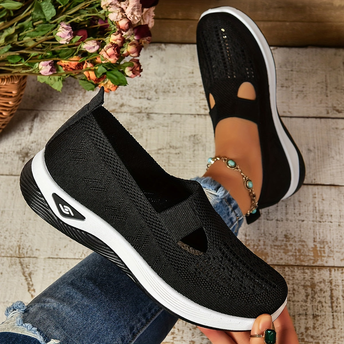 Women's breathable knit slip-on shoes lightweight comfort with supportive rubber sole casual style