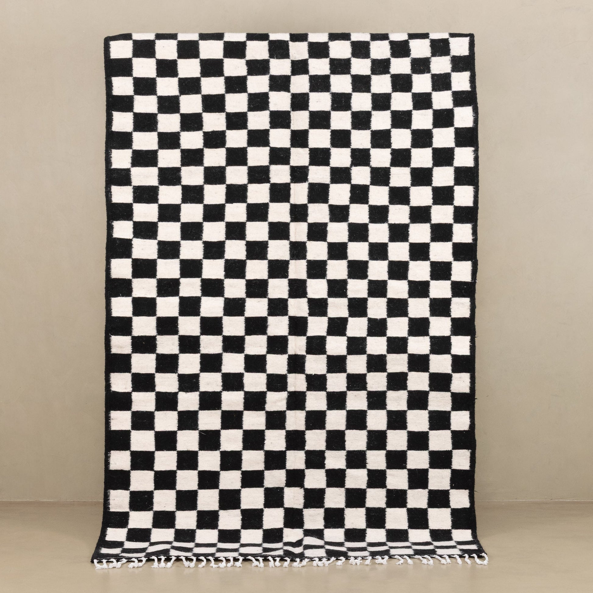 Dama - taznakht kilim rug - Urbann-Vibe