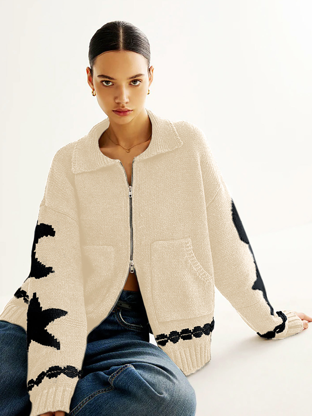 Women's beige jacquard knit lapel cardigan with double zip pockets and casual stretch fit