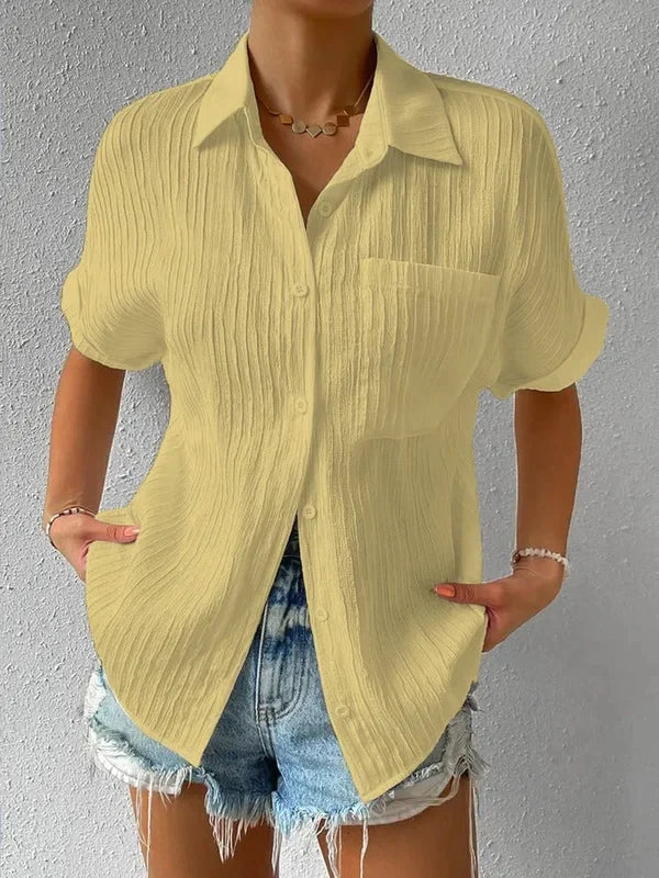 Women's relaxed fit button-front short sleeve shirt light breathable fabric with chest pocket