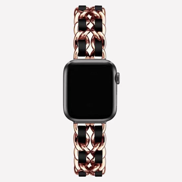 Bold silver chain-link Apple Watch band high-gloss jewelry-grade metal for fashion-forward women