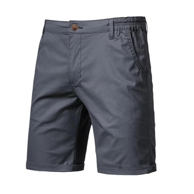 Men's knee-length cotton chino shorts with pockets, classic fit, versatile everyday style