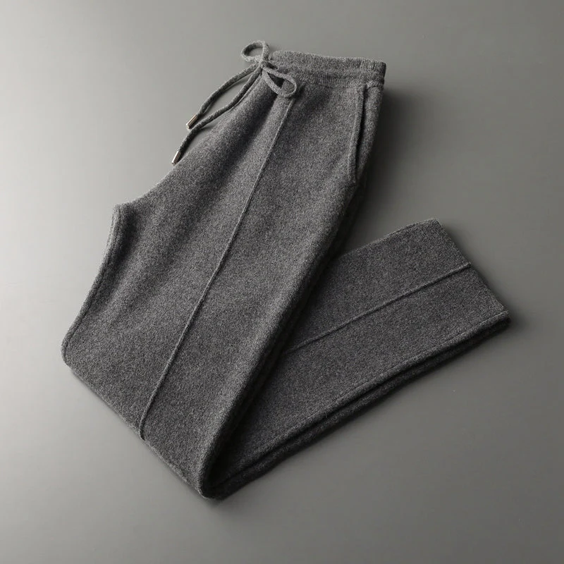Men's relaxed fit knit trousers with elastic drawcord waistband and inseam pockets, smart-casual style