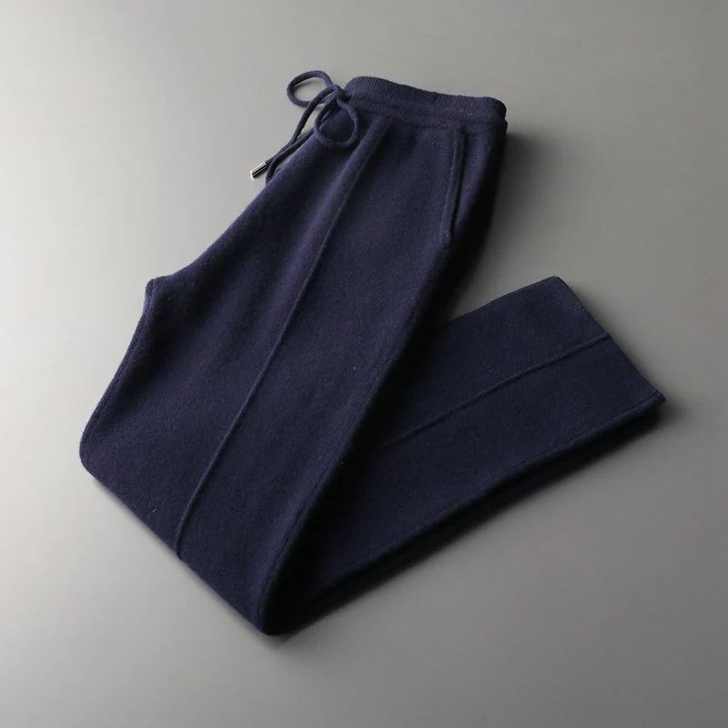Men's relaxed fit knit trousers with elastic drawcord waistband and inseam pockets, smart-casual style