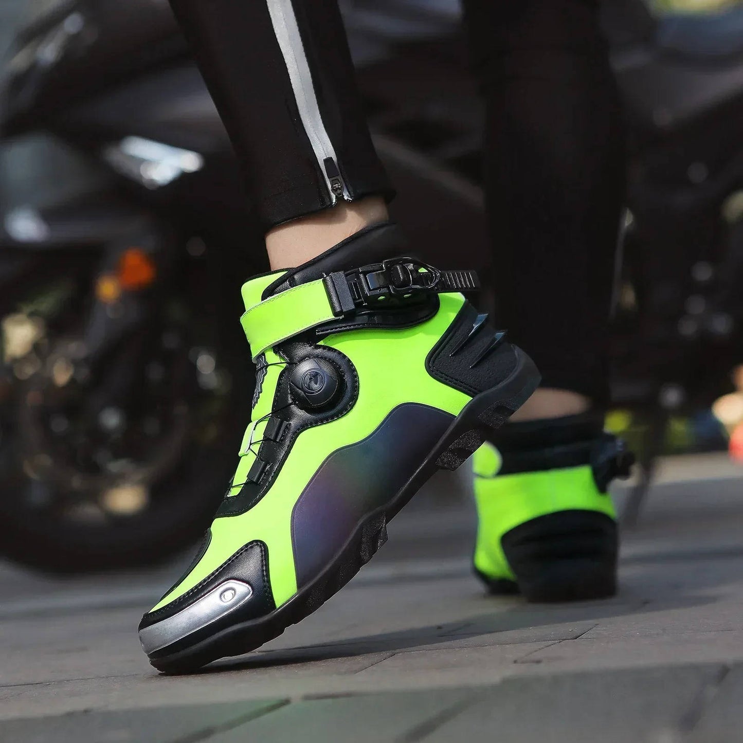 Unisex motorcycle sneakers black low-top riding shoes with reinforced toe and ankle protection