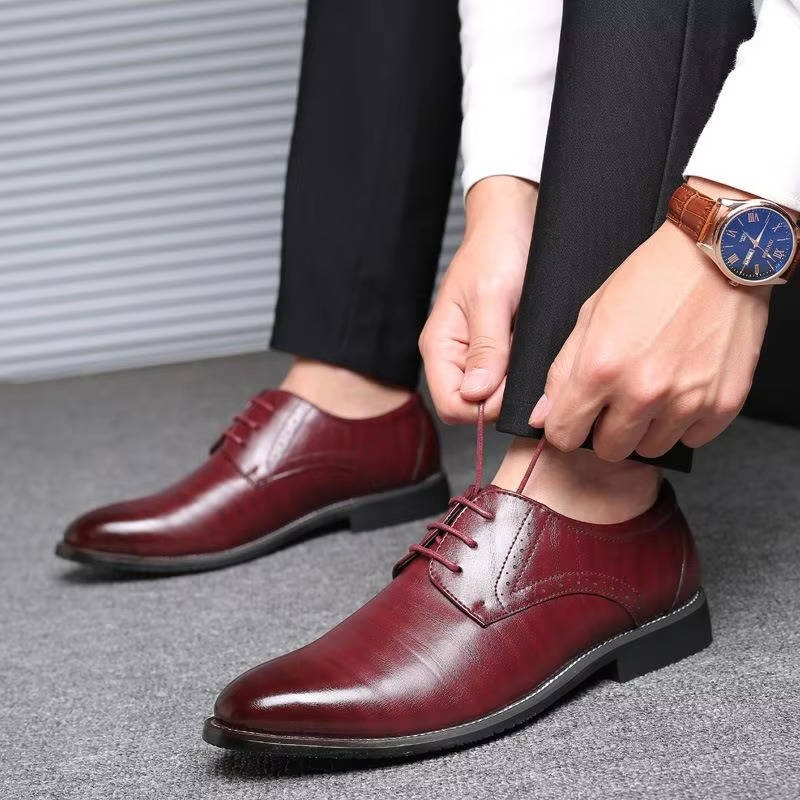 Men's classic black leather Derby dress shoes with textured genuine leather upper for all-day comfort