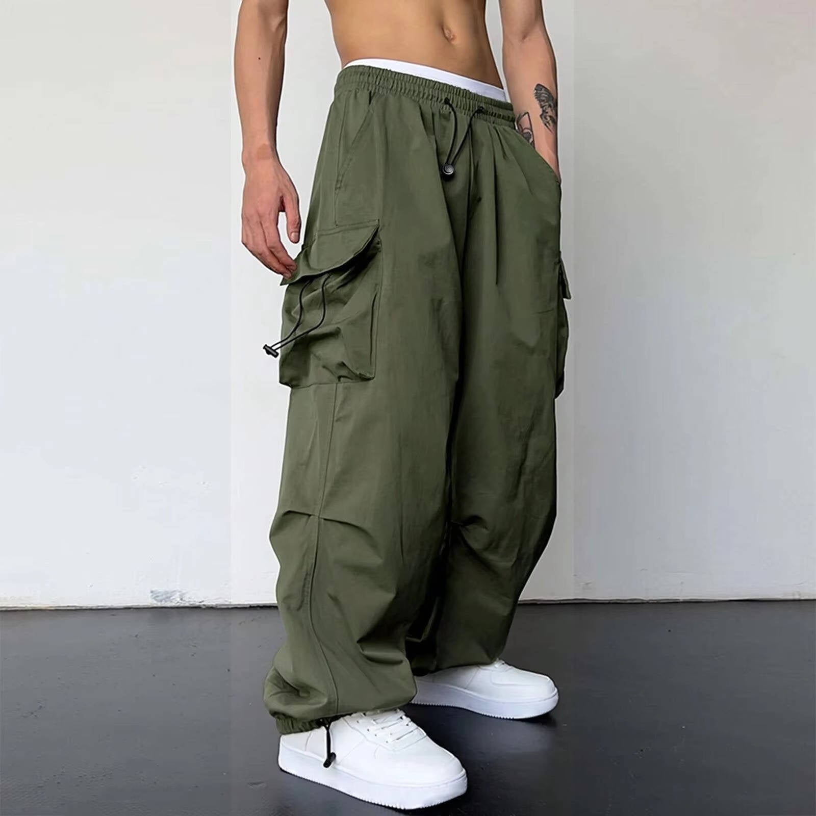 Men's baggy cargo pants wide-leg relaxed fit with large side pockets and drawstring waist