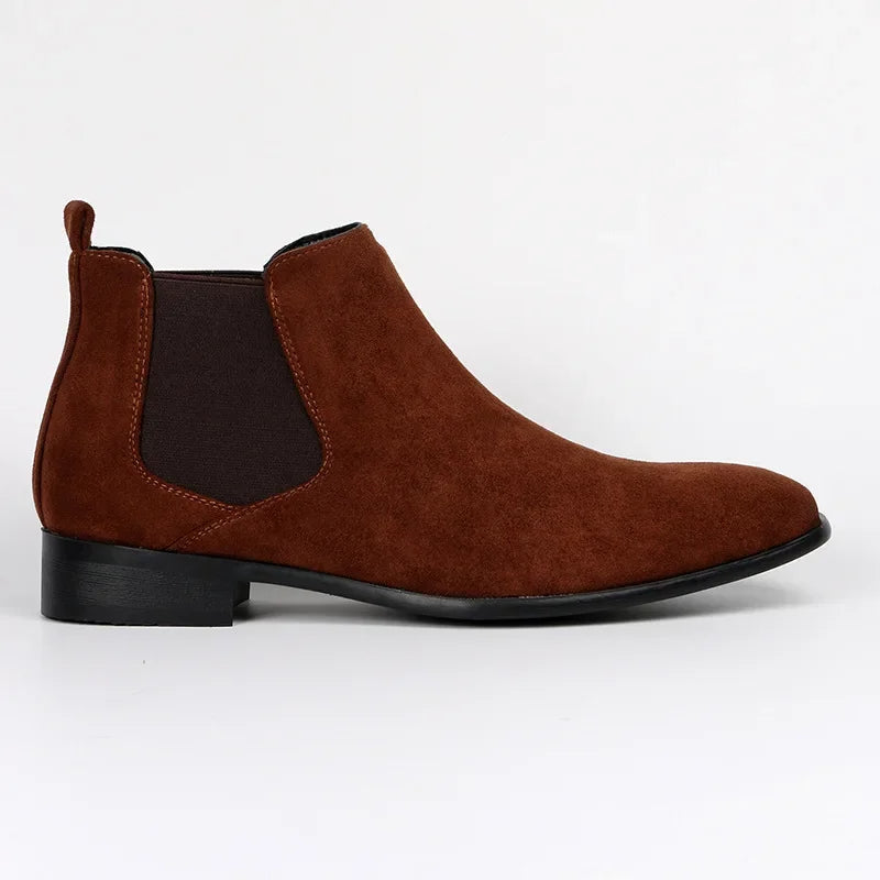 Men's slim fit Chelsea boots with elastic side panels, slip-on design for smart-casual style