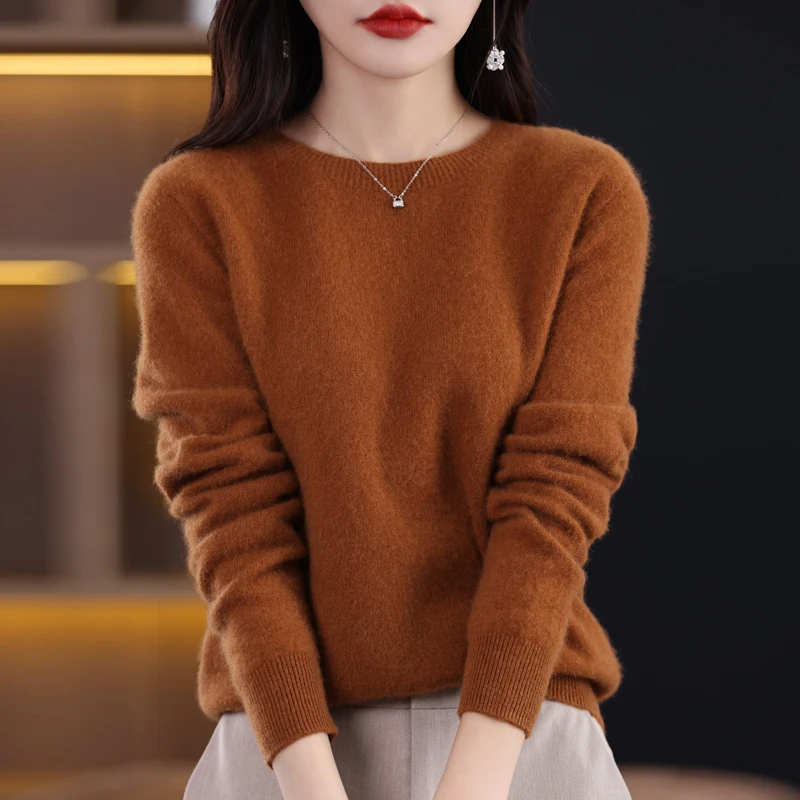 Women's wool pullover sweater cozy regular fit round neck ribbed trim warm knit casual fall layer