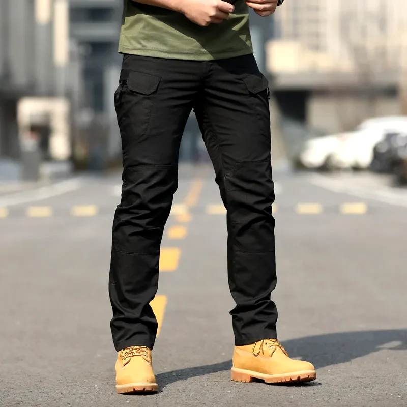 Men's relaxed fit cotton cargo pants with multiple utility pockets for work and outdoor wear
