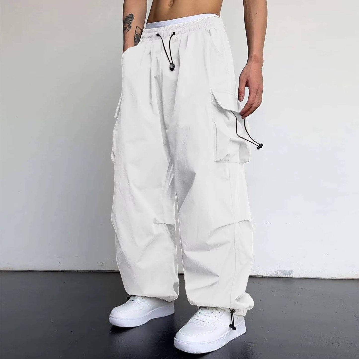 Men's baggy cargo pants wide-leg relaxed fit with large side pockets and drawstring waist