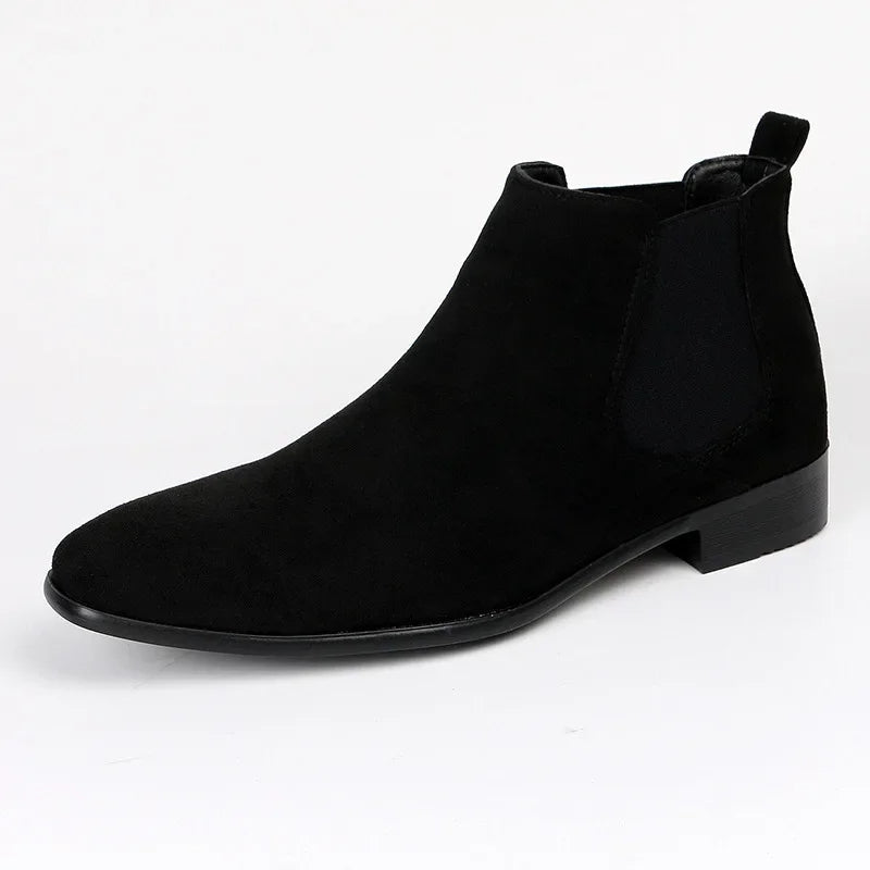 Men's slim fit Chelsea boots with elastic side panels, sleek silhouette for smart-casual style