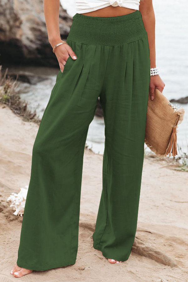 Women's wide leg vacation trousers flowy silhouette in neutral tone for beach travel comfort