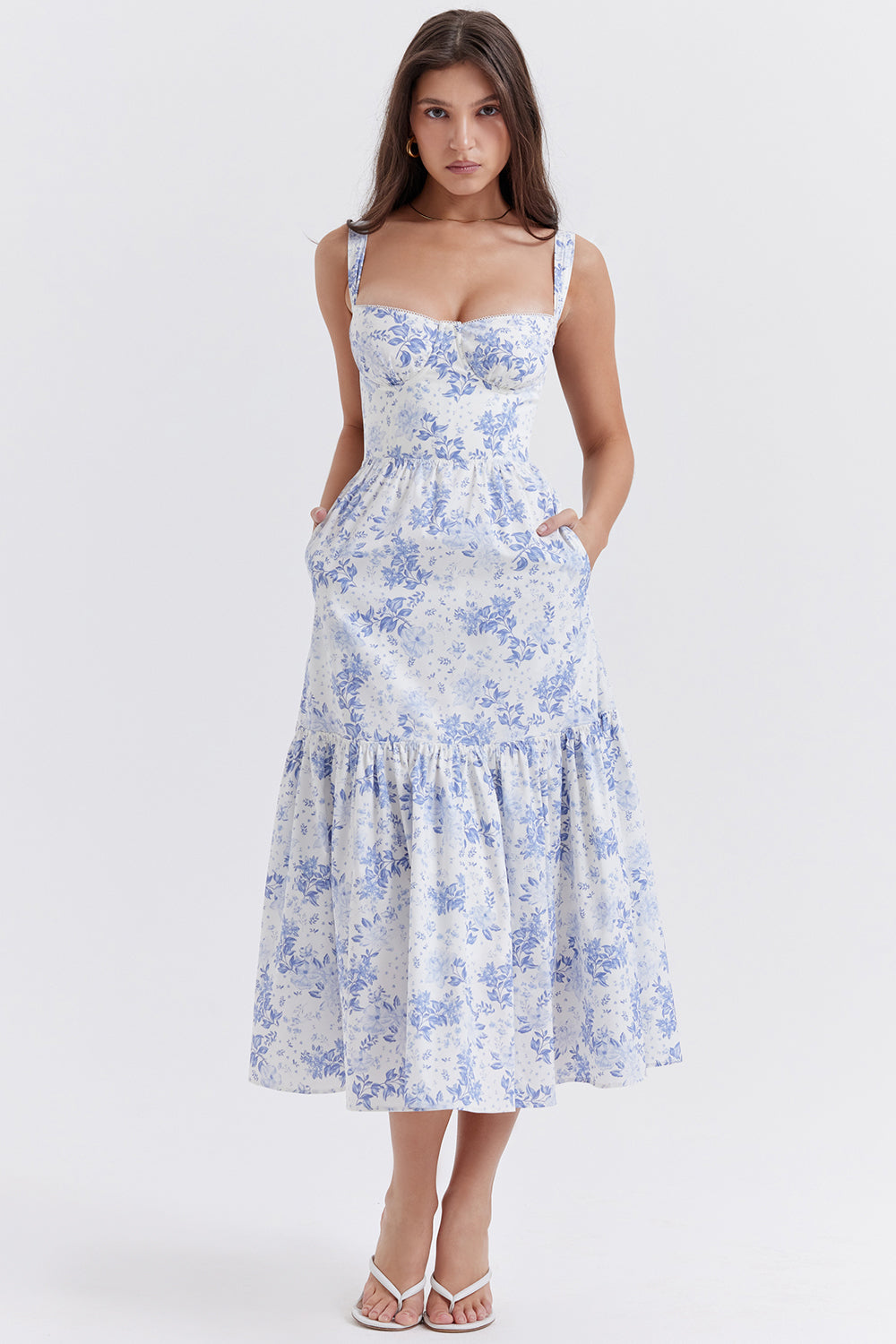 Women's floral midi dress, lightweight summer style, all-over print, effortless chic beach-to-brunch fit