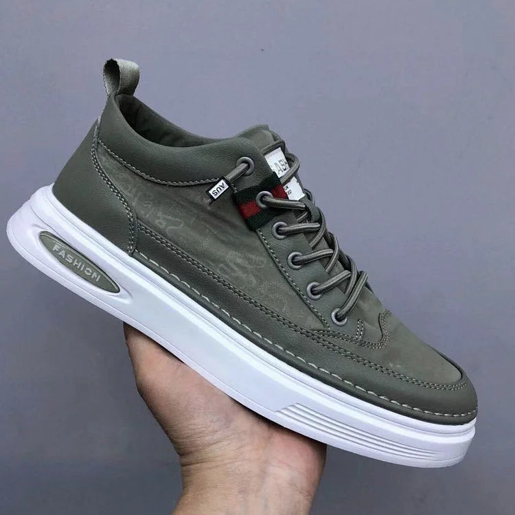 Men's low-cut synthetic leather sneakers comfort fit lace-up with shock absorbing outsole