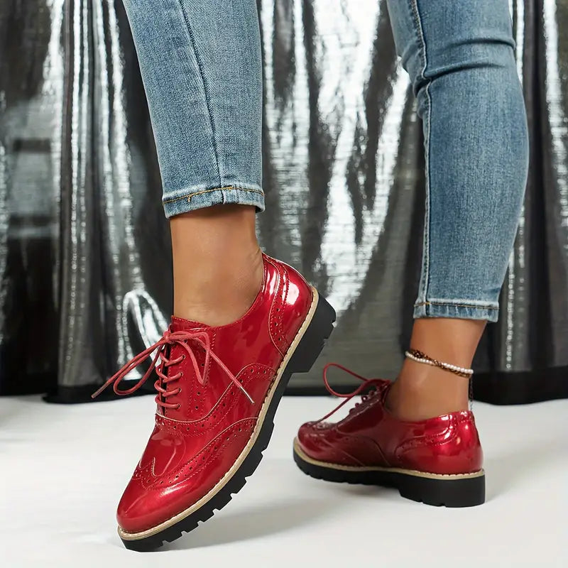 Women's patent leather Oxford shoes chunky sole high-gloss finish elegant workwear comfort style