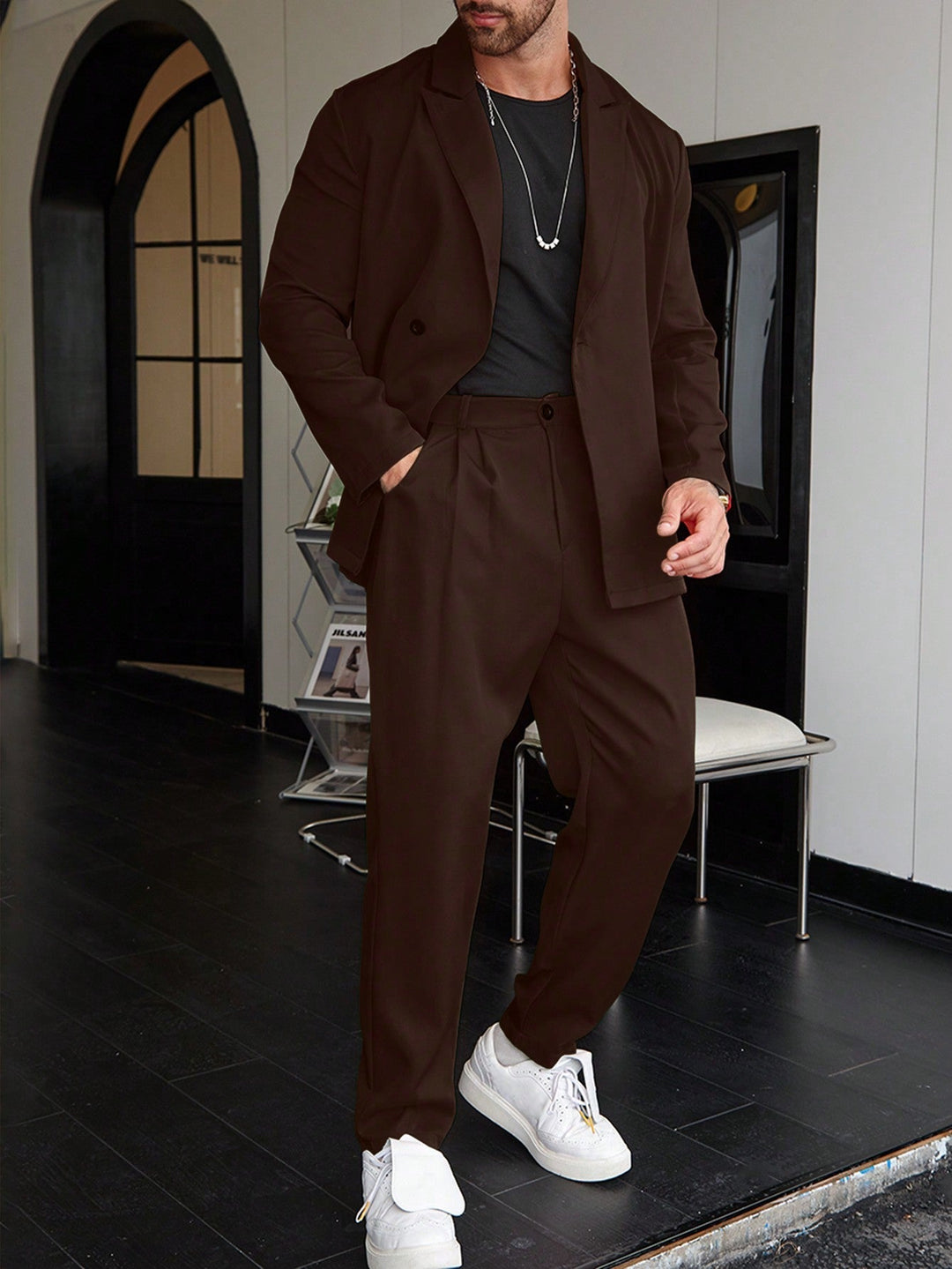 Men's slim-fit two-piece suit with notched lapel blazer and tailored trousers for modern formal wear