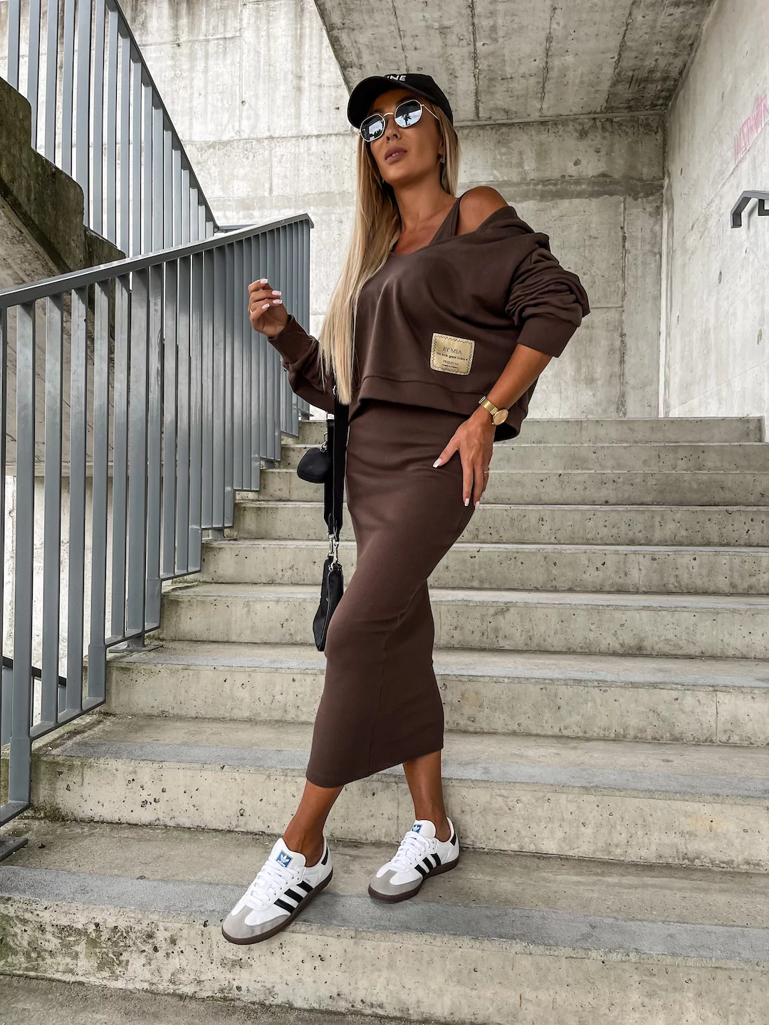 Women's 2-piece dress and sweatshirt set elegant figure-flattering silhouette versatile office everyday wear