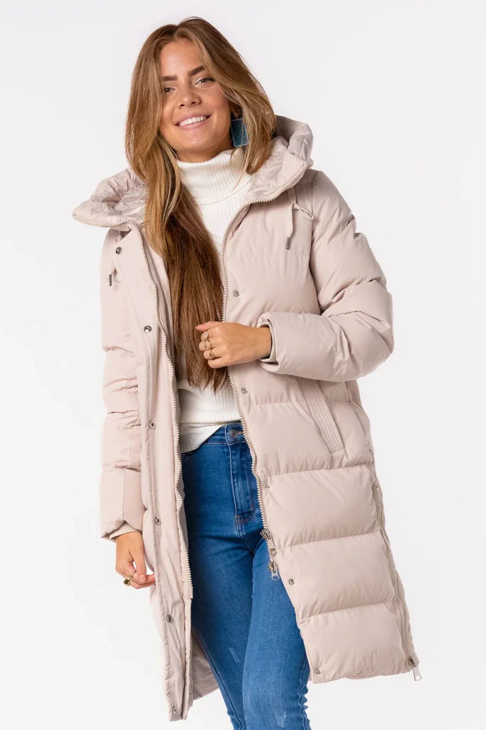 Women's slim-fit padded winter coat Lisa, cozy insulated jacket in trendy cold-weather style