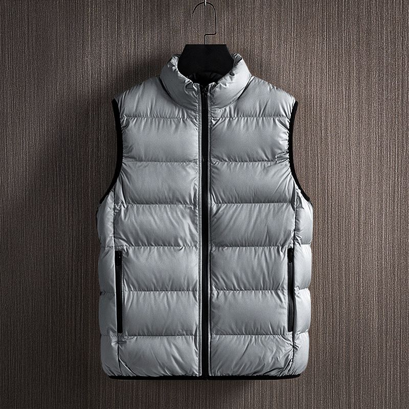 Men's lightweight quilted padded vest with side pockets, slim fit warm layering piece for cold weather