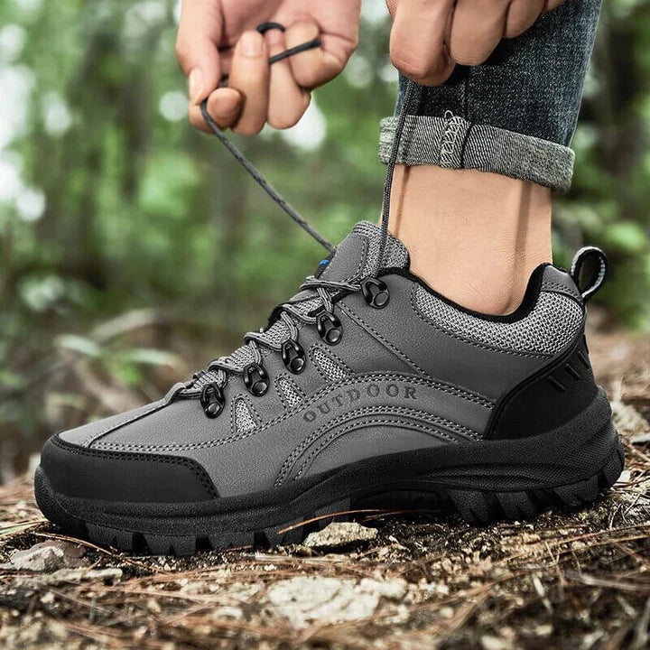 Men's waterproof lace-up walking shoes with cushioned insole for all-day comfort and travel