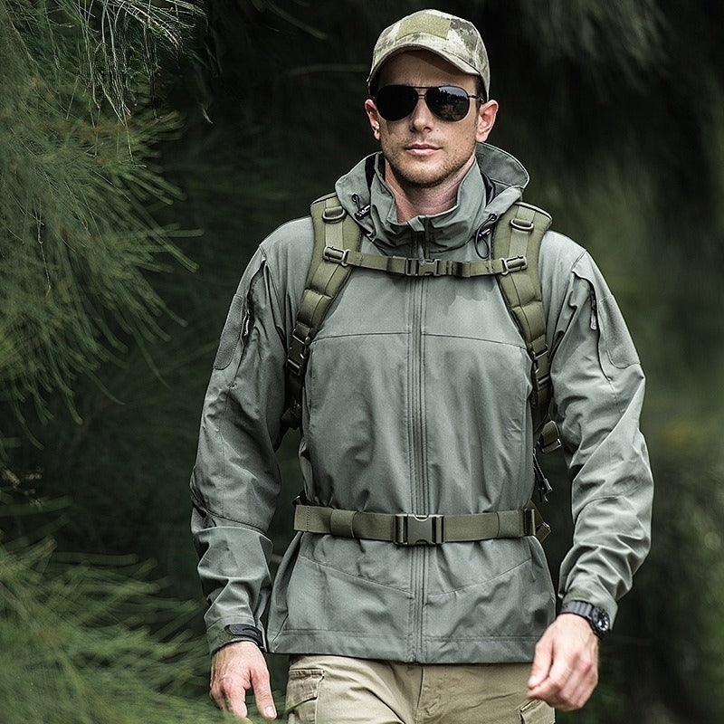Men's dark softshell jacket tailored fit with hood and multiple zipper pockets wind resistant