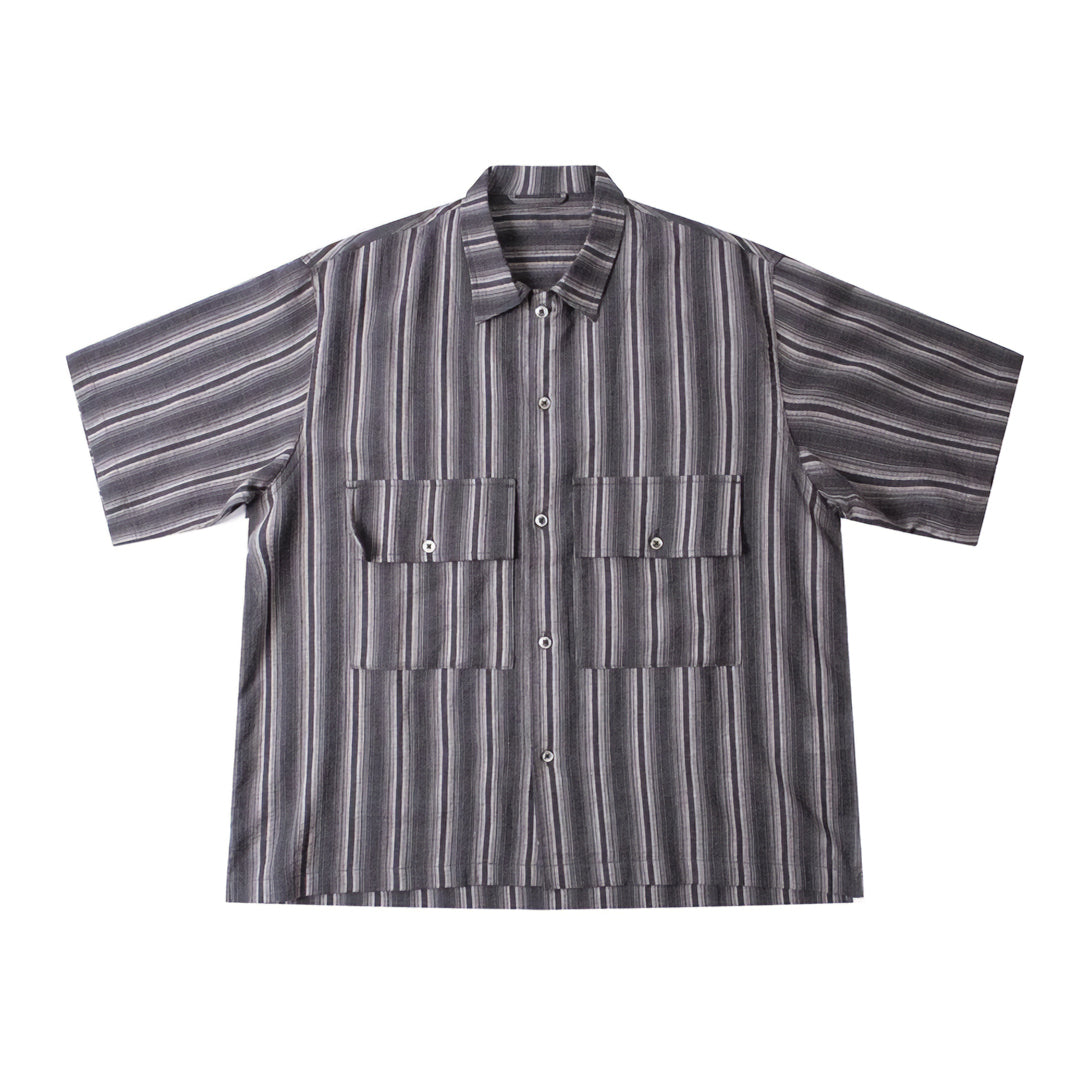 Men's loose fit cotton linen blend shirt with oversized flap pockets in vintage workwear style