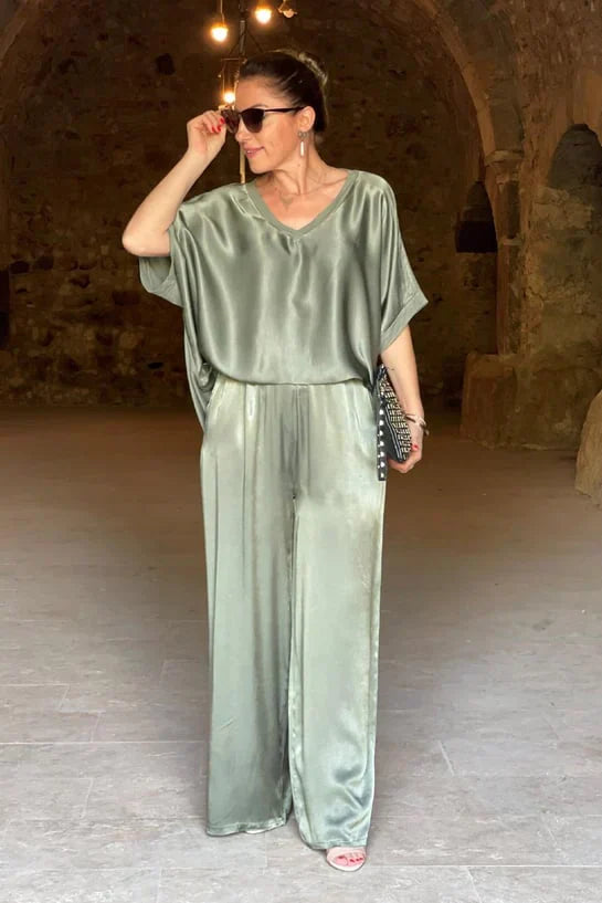 Women's satin two-piece set silk-look fabric luxurious matching top and bottoms elegant style