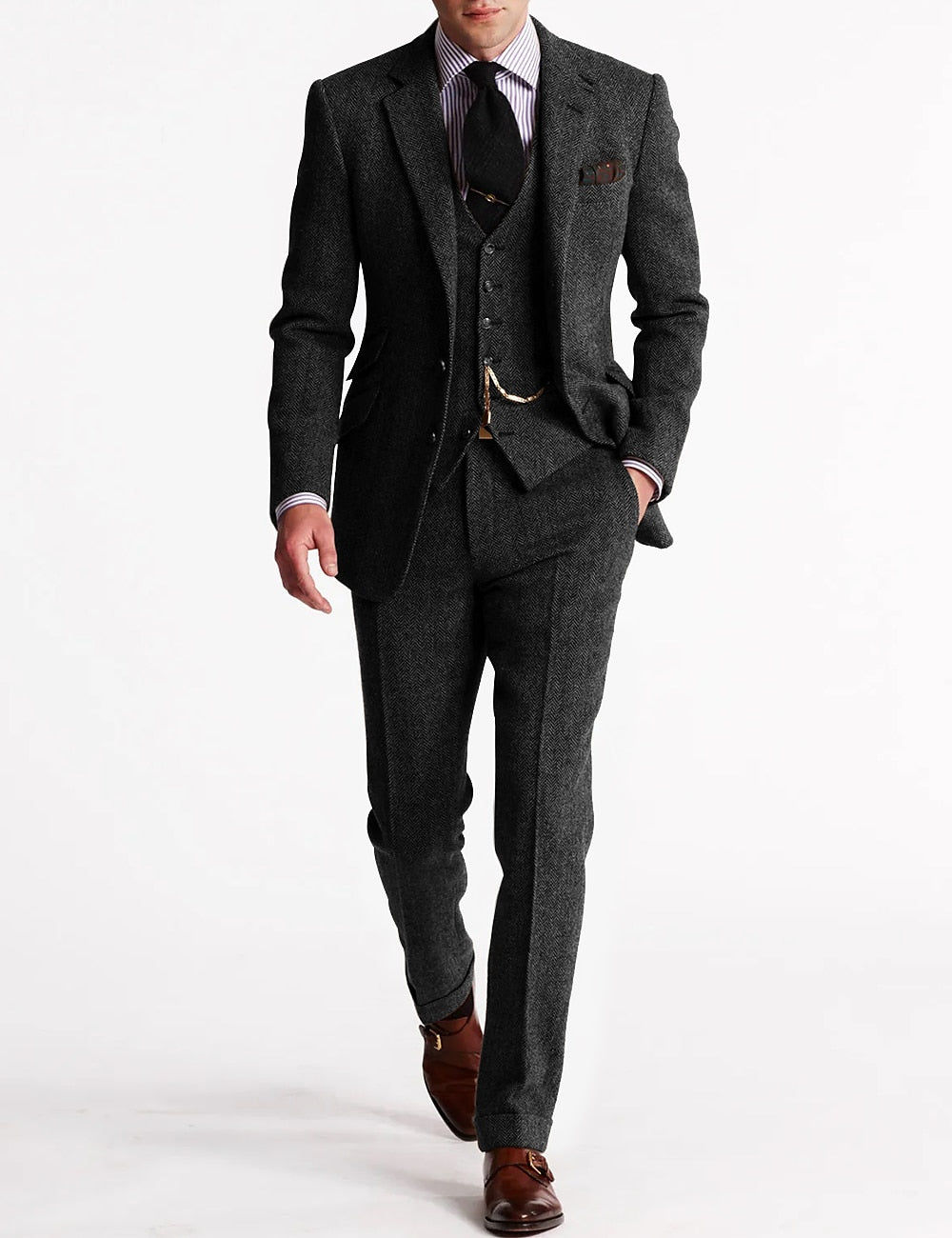 Men's slim fit three-piece suit in classic navy, tailored cut with matching waistcoat for professionals