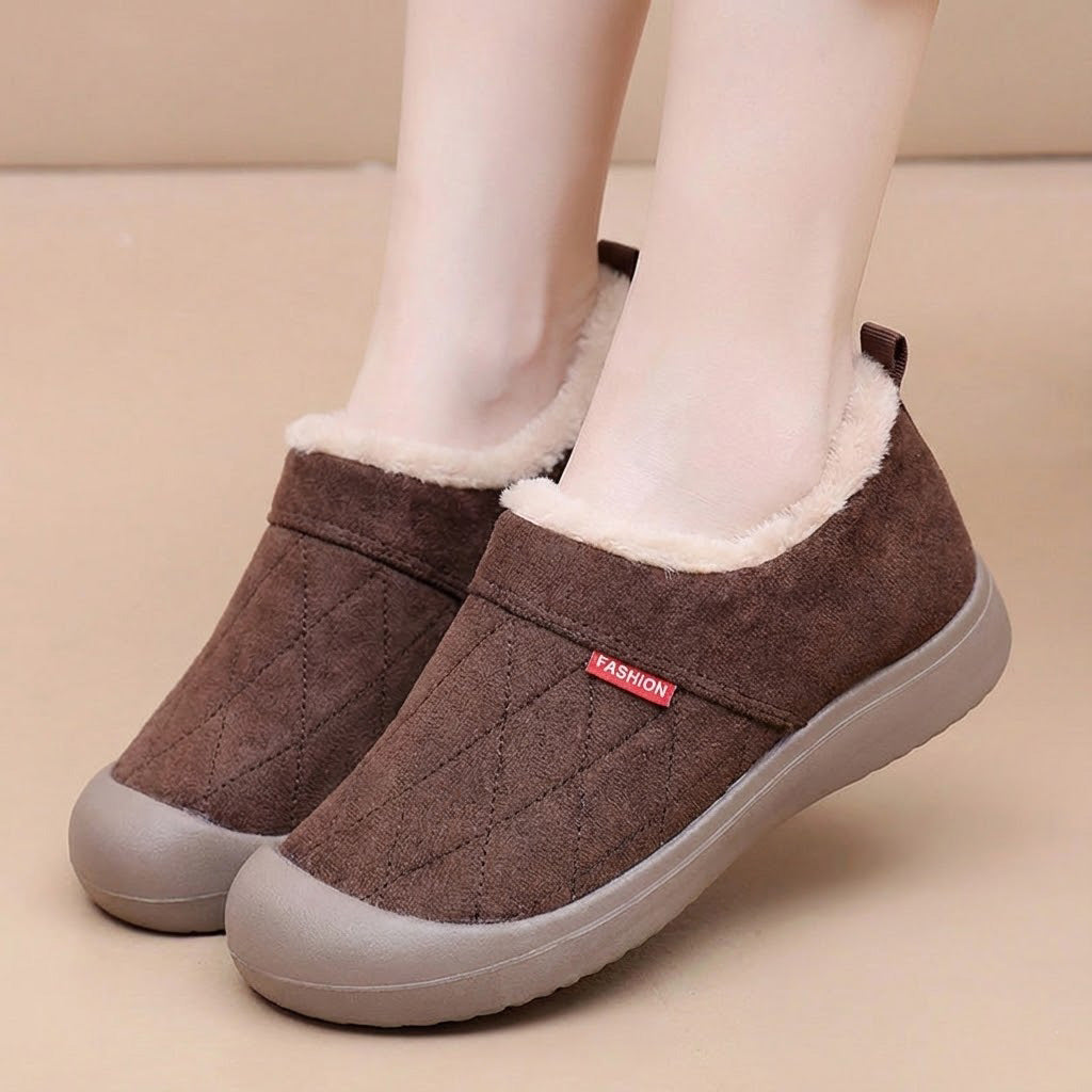 Women's orthopedic wide-fit slipper boots with anti-slip sole and cozy warm fleece lining