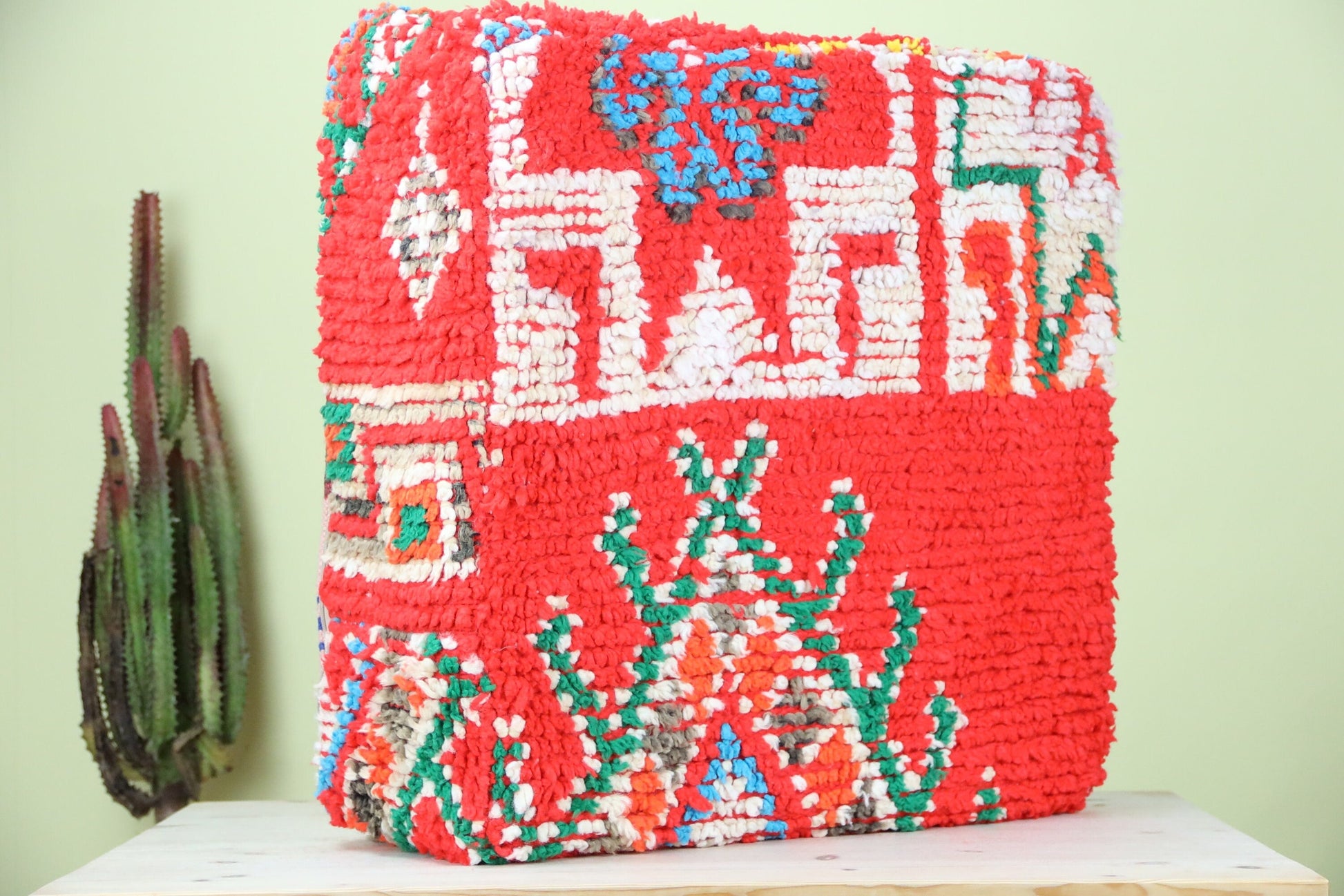 Mystralynx  Moroccan pouf - Urbann-Vibe