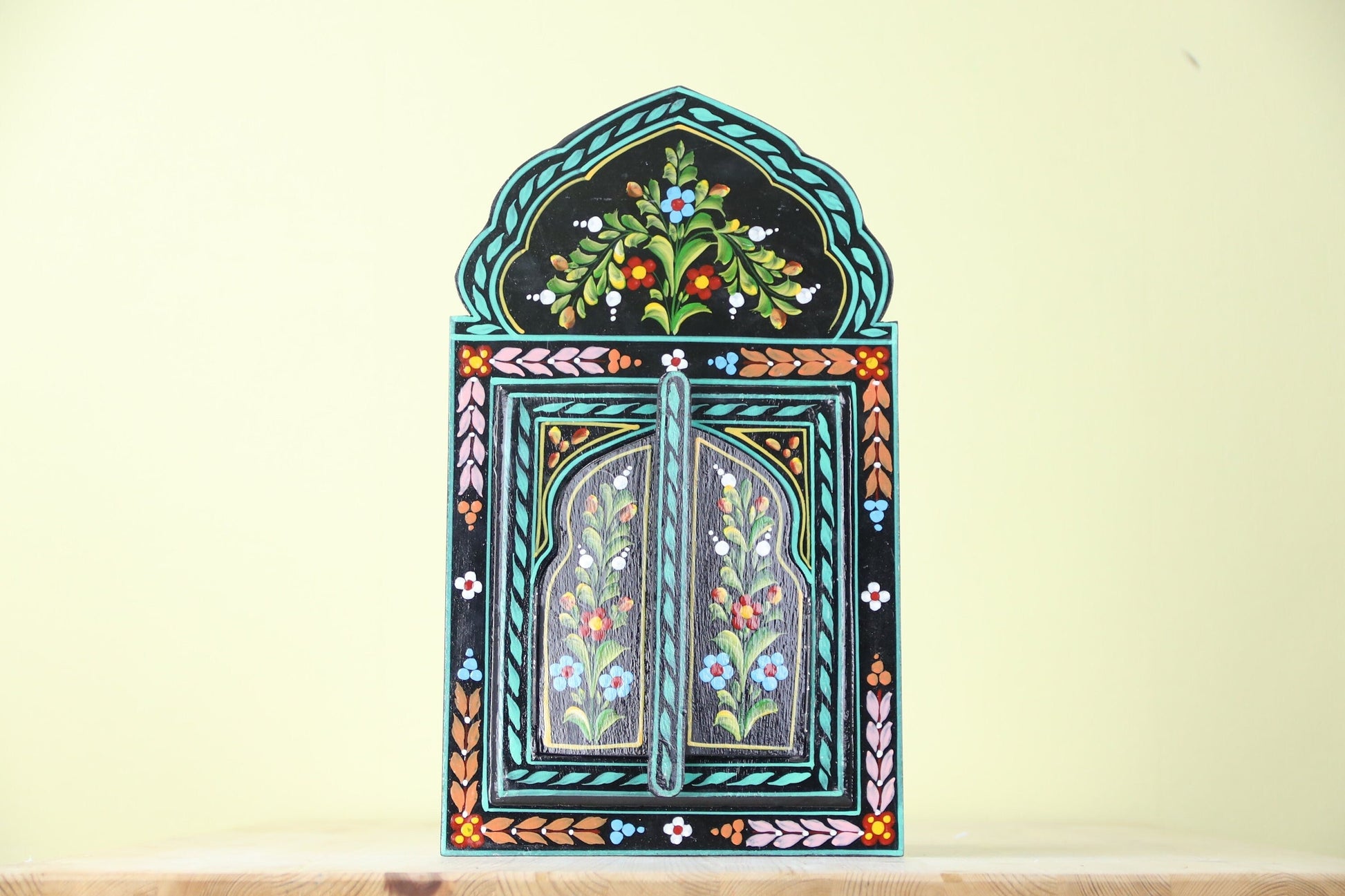 Heylan Moroccan Wall Mirror - Urbann-Vibe