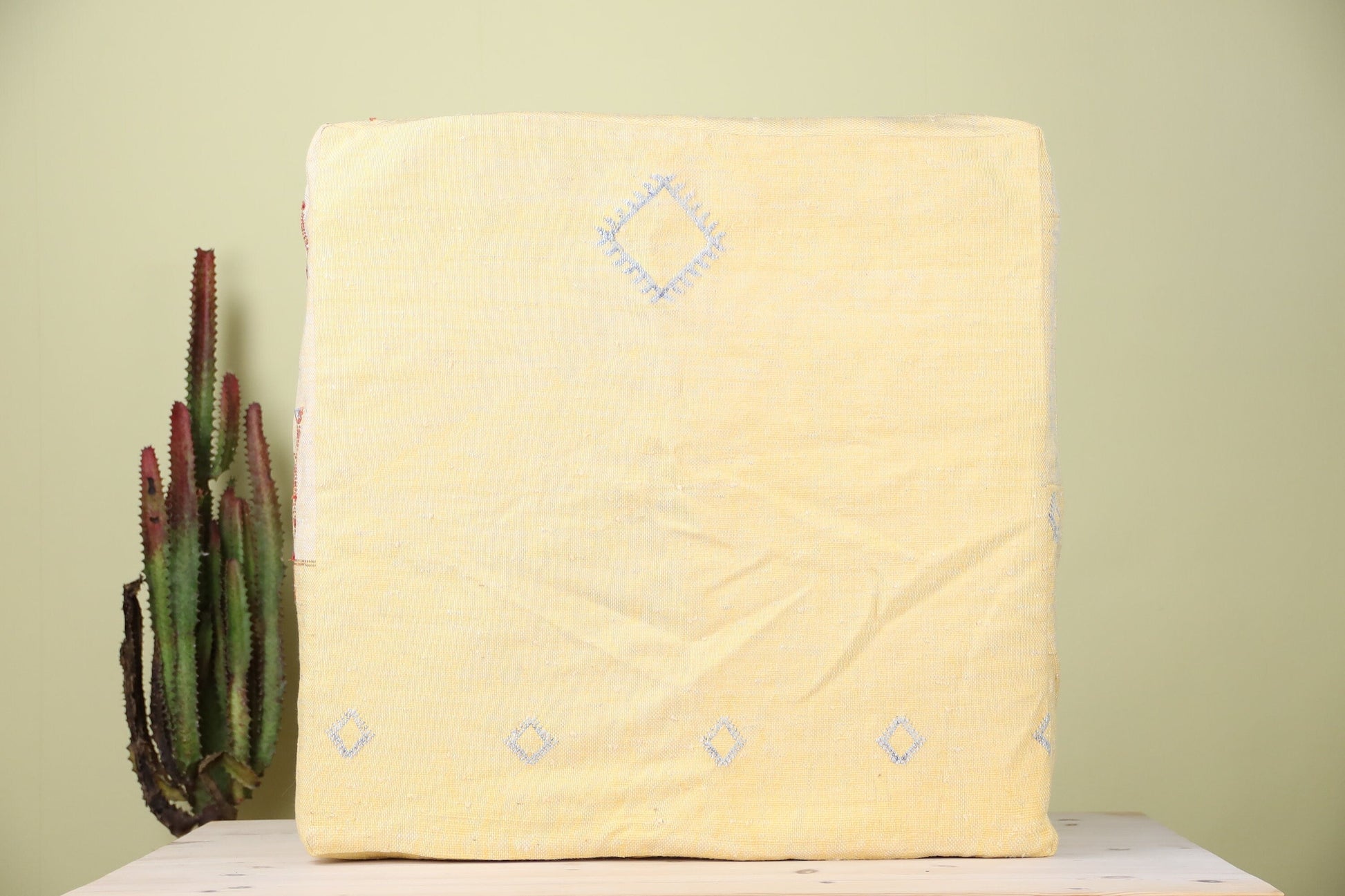 Ifrar Moroccan Pouf - Urbann-Vibe