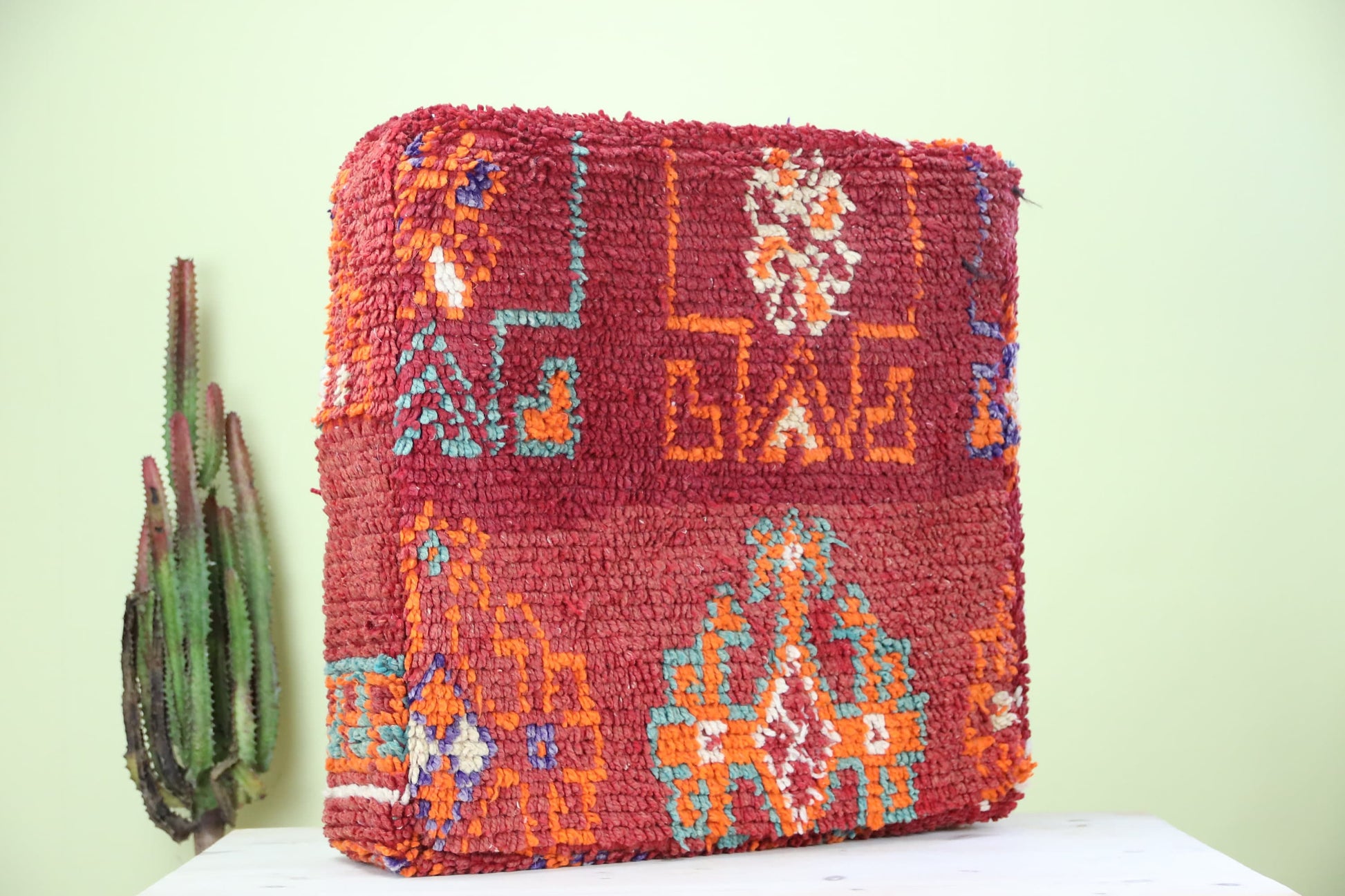 Tyndrakar Moroccan pouf - Urbann-Vibe