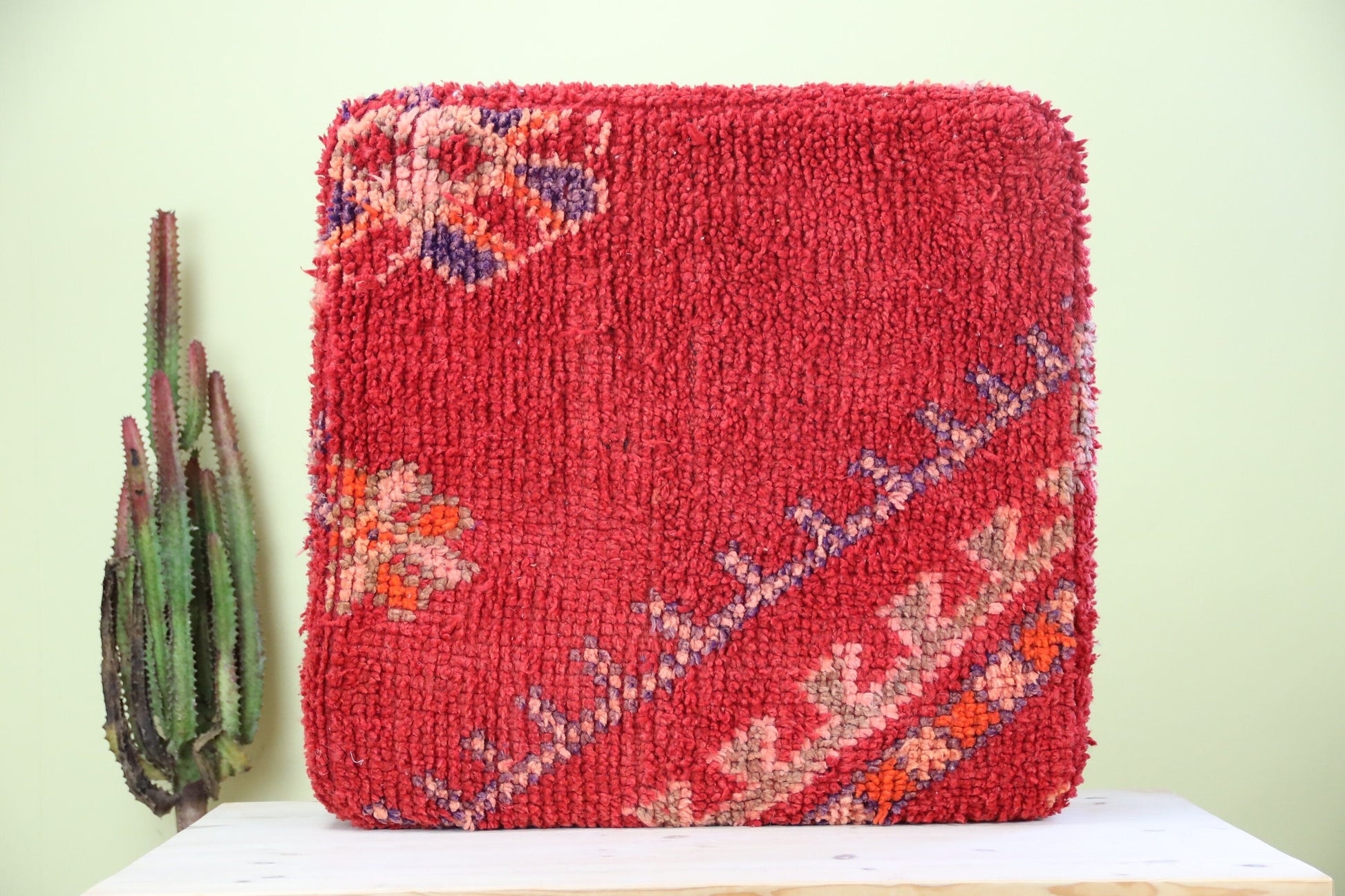 Ilyrianus Moroccan pouf - Urbann-Vibe