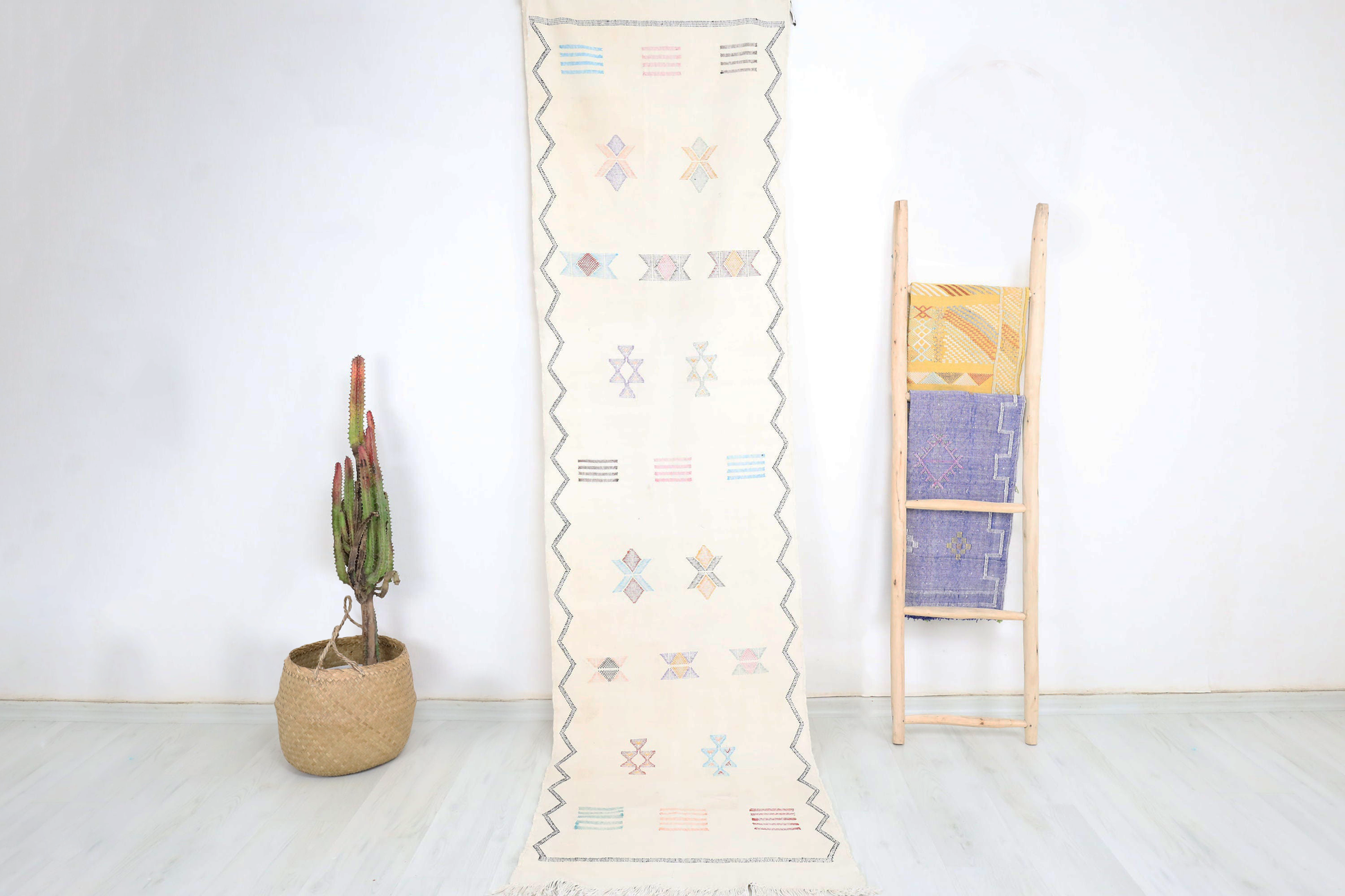 Fadma Cactus Silk Rug 2'3" X 8'8" - Urbann-Vibe