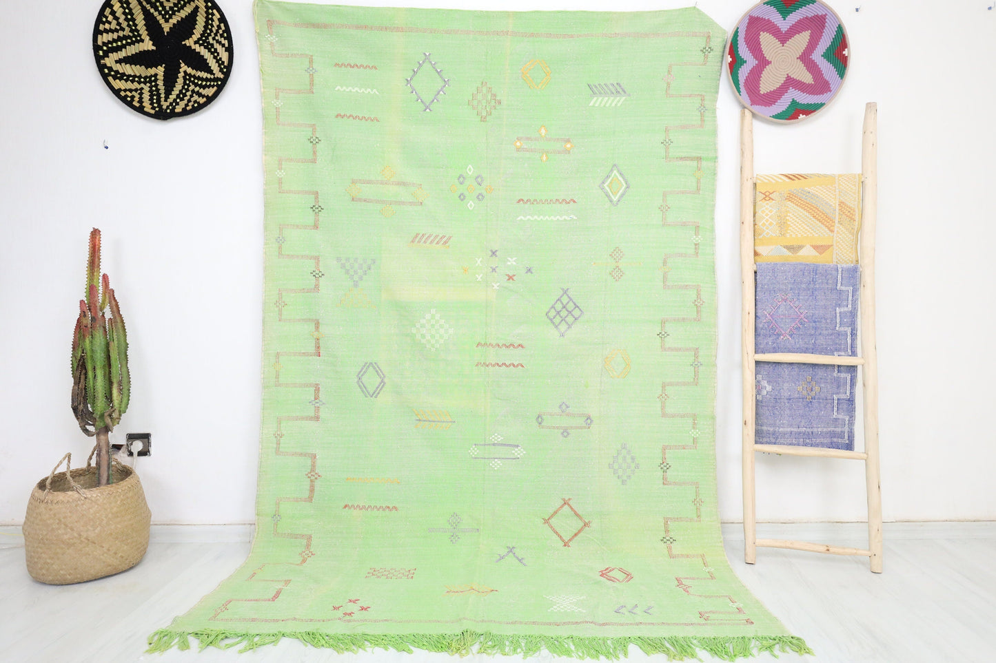 Ines Cactus Silk Rug  7'5" x 5'1" - Urbann-Vibe