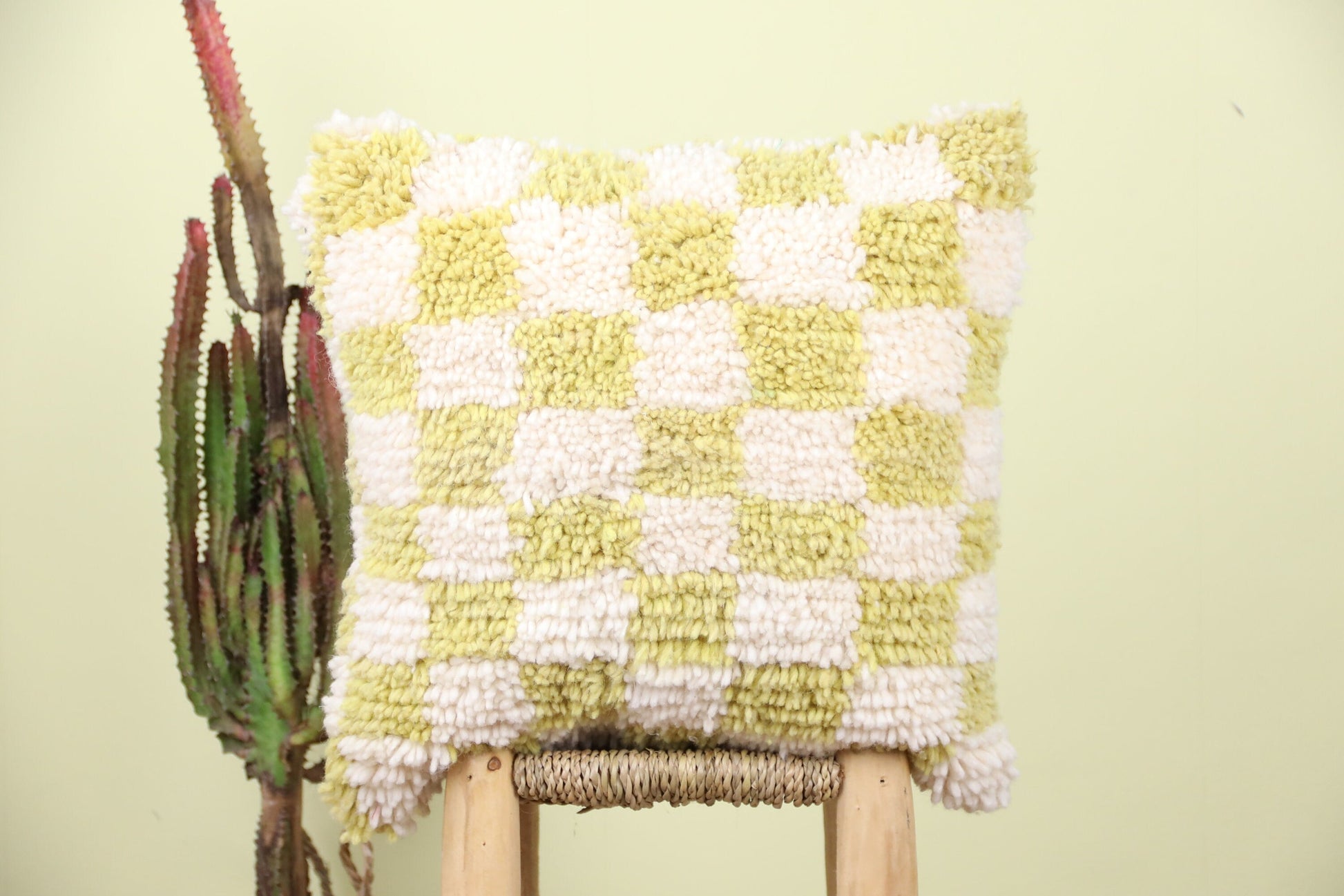 Ilan Checkered Pillow - Urbann-Vibe