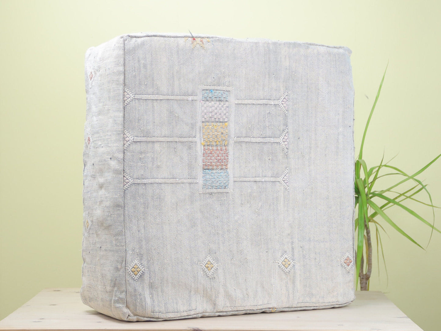 Dasil Moroccan Pouf - Urbann-Vibe