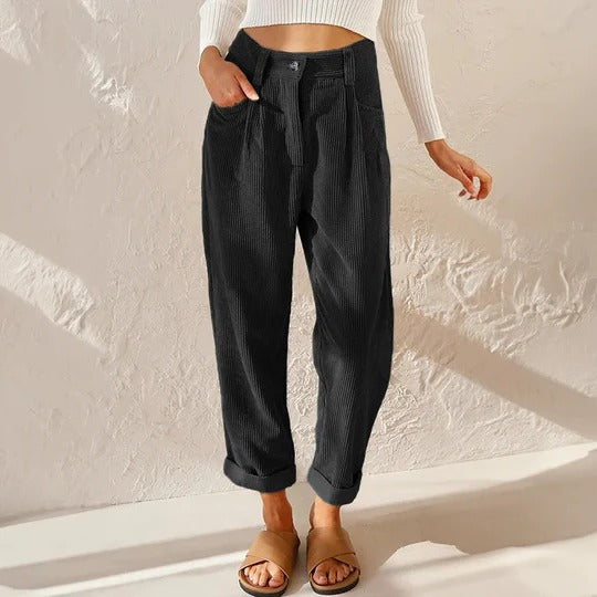 Women's relaxed fit high-rise corduroy pants with stretch waistband in warm textured fabric