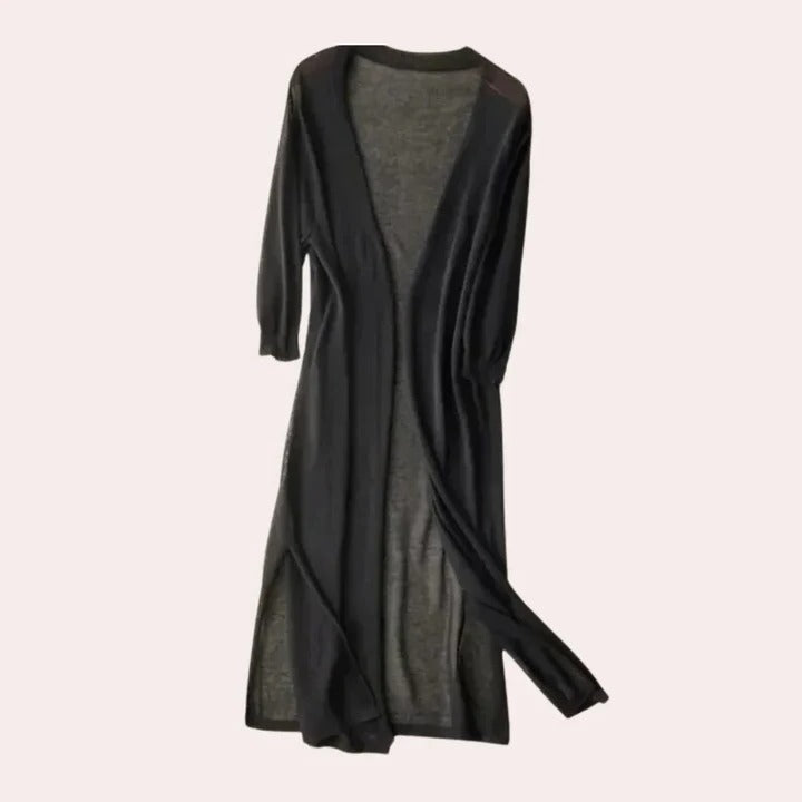 Lightweight women's vest in neutral tones, sleeveless active cut with breathable core coverage