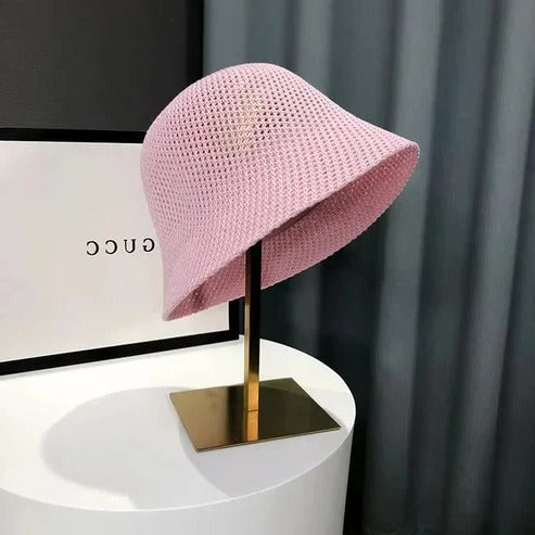 Women's wide brim sun hat beige lightweight breathable UV protection summer beach accessory