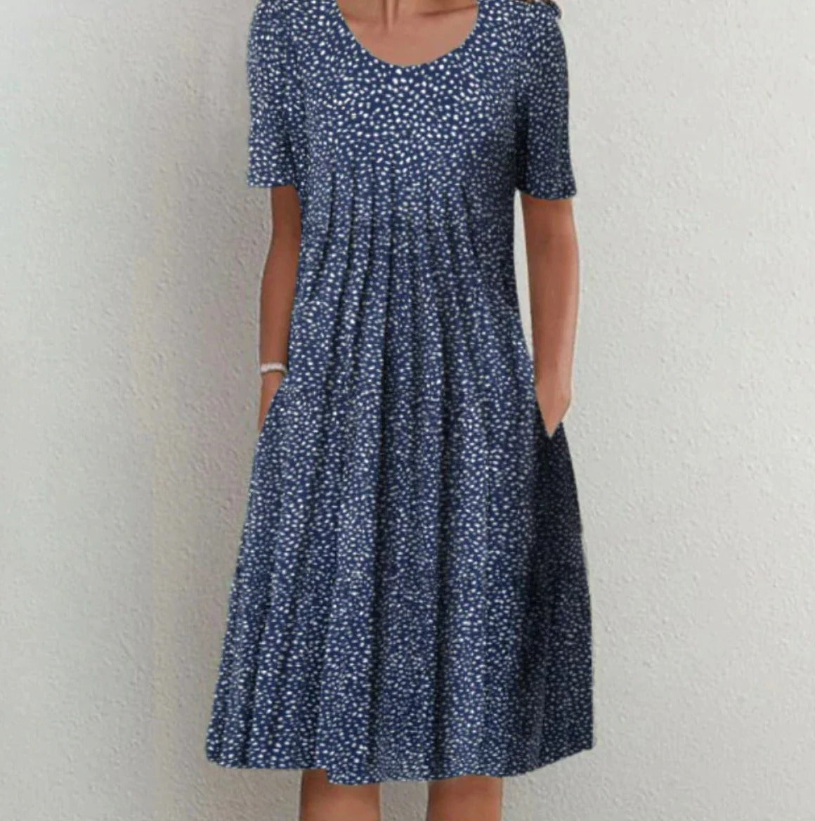 Women's lightweight floral printed summer dress bold multi-color garden-inspired chic everyday comfort