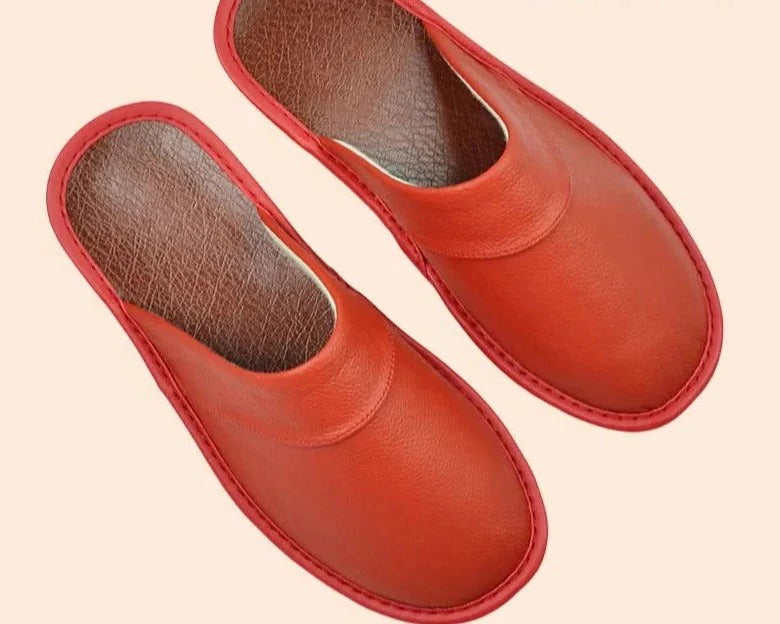 Men's brown leather slip-on slippers lightweight cushioned ergonomic footbed casual home comfort
