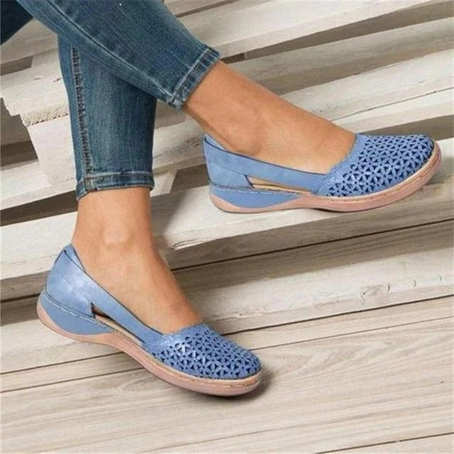 Women's black bunion-friendly flats wide toe box cushioned arch support everyday comfort