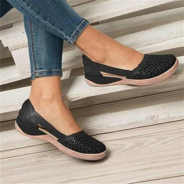 Women's black bunion-friendly flats wide toe box cushioned arch support everyday comfort