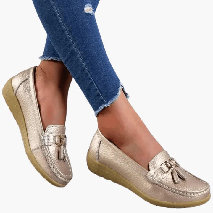 Women's moccasin ballet flats with Velcro closure, non-slip sole, lightweight everyday flat shoes