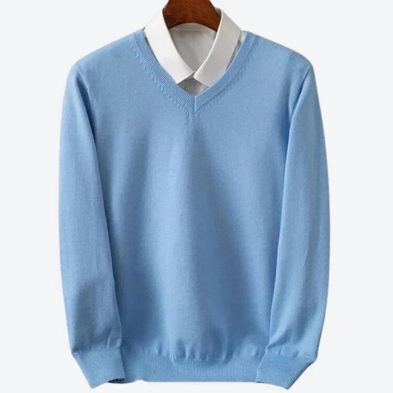Men's camel cashmere crew neck sweater, slim-fit luxury pullover with ultra-soft 100% cashmere texture