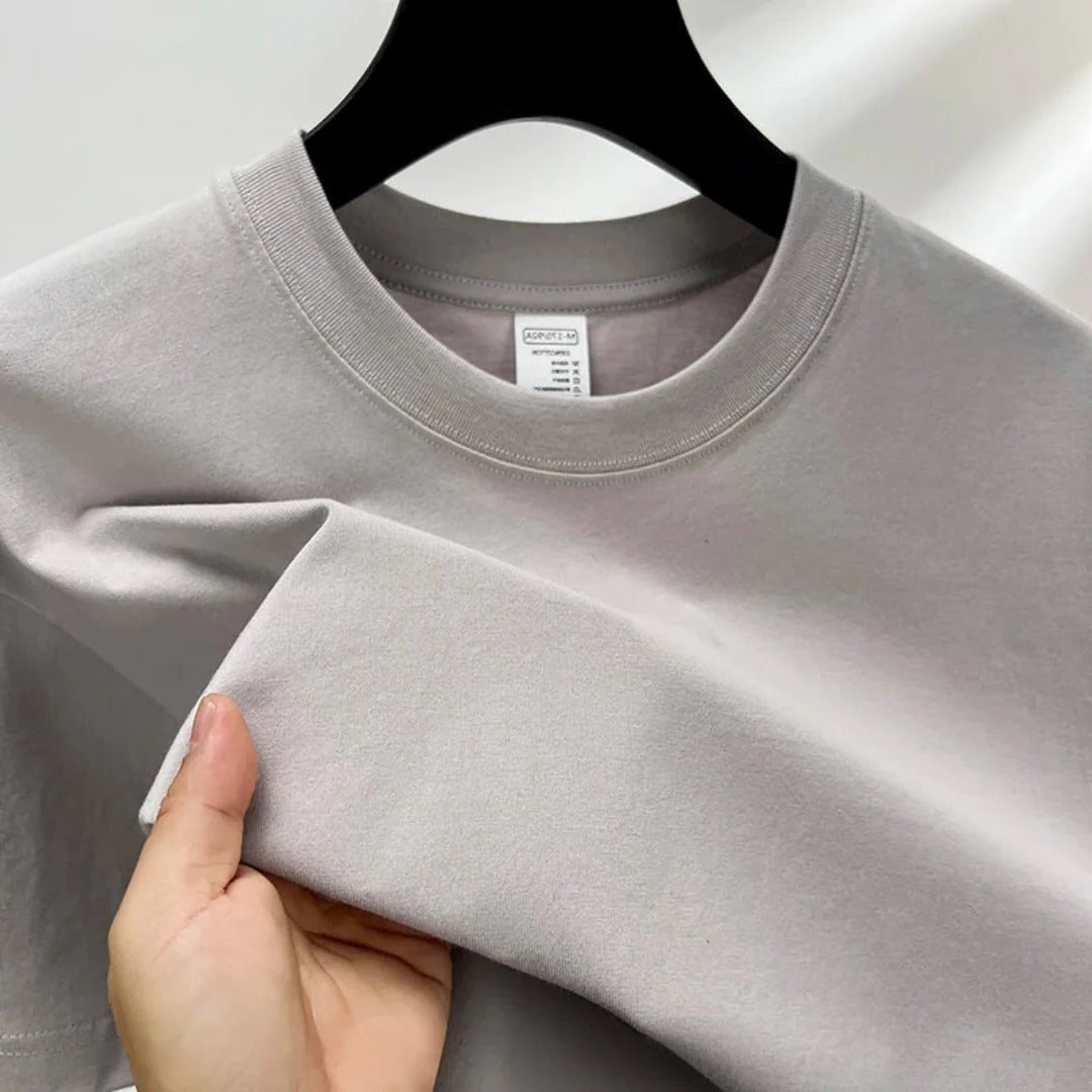 Men's white relaxed fit crewneck t-shirt classic minimalist silhouette everyday essential